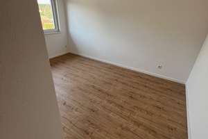 Energieeffiziente DHH Neubau rechts mit Wärmepumpe, PV Anlage, Wallbox und Garten – Freesienring 23a, 1796 Pirna – Vorschaubild 10