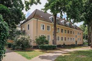 Reserviert für Umsetzung: Stadtnahe Wohnung mit Balkon und Einbauküche // 1.OG rechts – Scheffelhof 9, 38440 Stadtmitte (Ortsteil), Wolfsburg – Vorschaubild 2