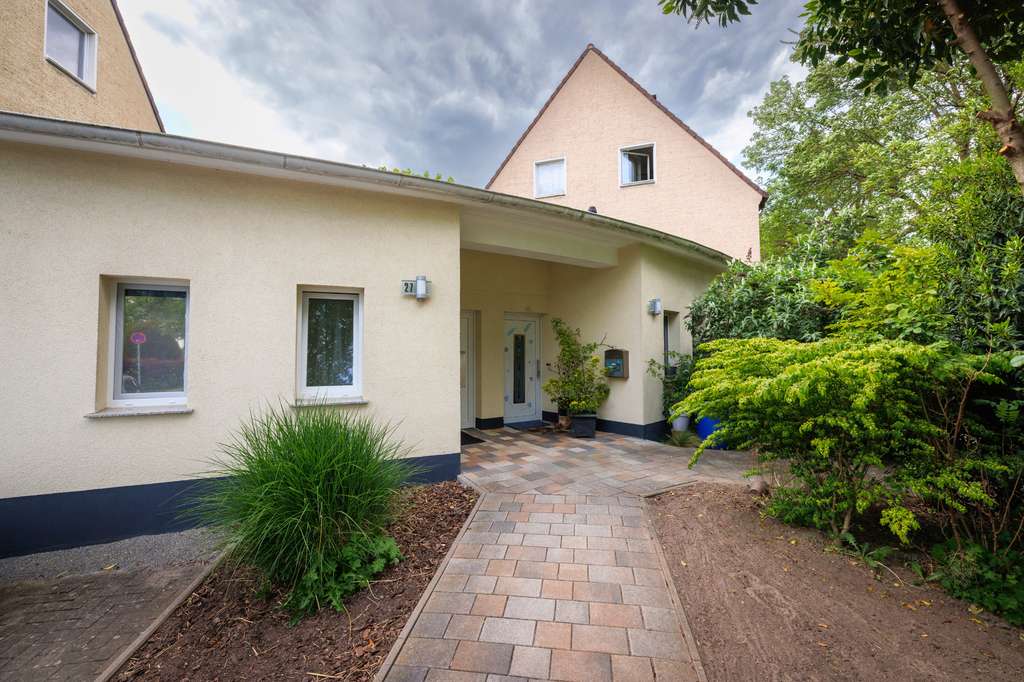 Charmantes Reihenhaus in zentrumsnaher Lage – Zwei Wohneinheiten, saniert & voll vermietet!