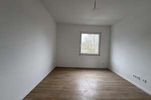 Frisch sanierte 2,5-Zimmer-Wohnung mit ca. 55 m² in ruhiger Lage von Frohnhausen – Erstbezug nach Sa – Die vollständige Adresse der Immobilie erhältst du vom Anbieter., 45144 Holsterhausen, Essen – Vorschaubild 9
