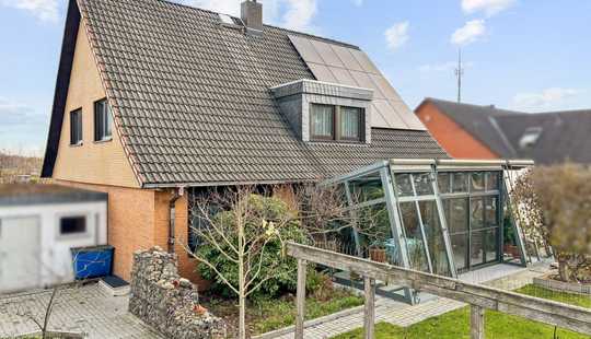 Bild von Ein-Zweifamilienhaus mit ca. 196 m² Wohnfläche in Weddel - Cremlingen