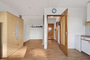 Kompakte 1-Zimmer-Wohnung mit Außenstellplatz und Gestaltungspotenzial – Die vollständige Adresse der Immobilie erhältst du vom Anbieter., 68794 Oberhausen-Rheinhausen – Vorschaubild 3