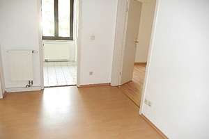 2 R.Whg. Chemnitz Kaßberg , Lift, lichtdurchflutet, Laminat, Bad mit Wanne, Küche mit Fenster, – Franz-Mehring-Straße 2, 9112 Kaßberg, Chemnitz – Vorschaubild 9