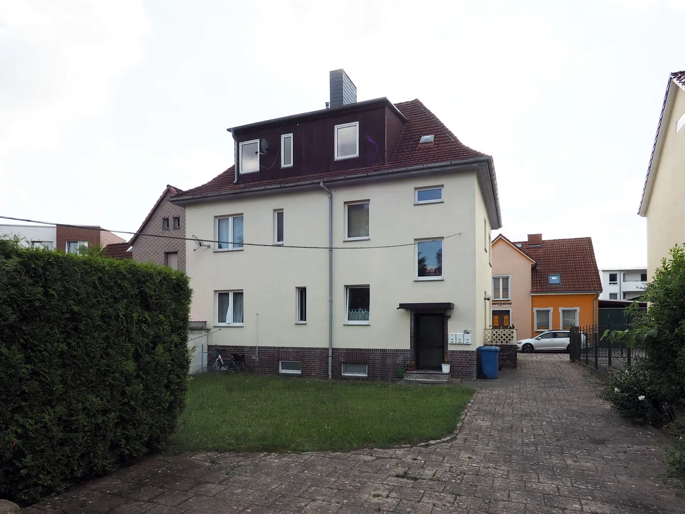 Ein-, Zwei oder Mehrfamilienhaus in ruhiger zentraler Ortslage, Vorpommern Rügen Kreis – Bild 1