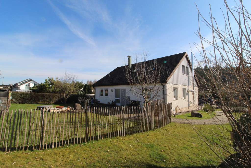 Immobilie in Bitz - Freistehendes Einfamilienhaus in attraktiver Wohnlage - Bild 0