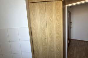 Helle 3-Zimmer-Wohnung mit großem Süd-West-Balkon in Erlangen zu vermieten – Sofort bezugfrei – Dompfaffstraße 148, 91056 Steinforst, Erlangen – Vorschaubild 11