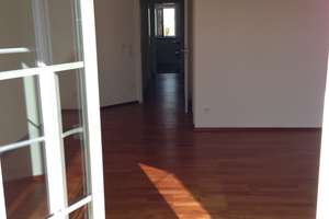 Exklusive 3-Zimmer-Wohnung mit Balkon in Ingolstadt – Die vollständige Adresse der Immobilie erhältst du vom Anbieter., 85051 Münchener Straße, Ingolstadt – Vorschaubild 2