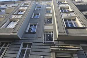 RESERVIERT!  4-Zimmer-Altbau, Balkon & Aufzug, renovierungsbedürftig – Die vollständige Adresse der Immobilie erhältst du vom Anbieter., 10711 Halensee, Berlin – Vorschaubild 8