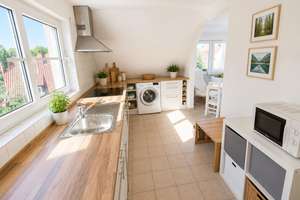 Schöne und helle 2,5 Zimmer  Maisonette Wohnung mit Terrasse mitten in Bad Cannstatt – Erbsenbrunnengasse 17, 70372 Cannstatt-Mitte, Stuttgart – Vorschaubild 4