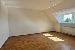 niedliche 3 Zimmer Dachgeschoss Wohnung mit neuem Bad – Pramenweg 20, 45307 Kray, Essen – Vorschaubild 3