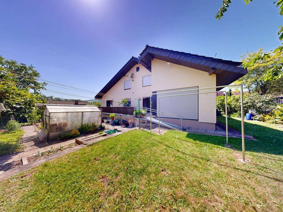 Rückansicht mit Garten