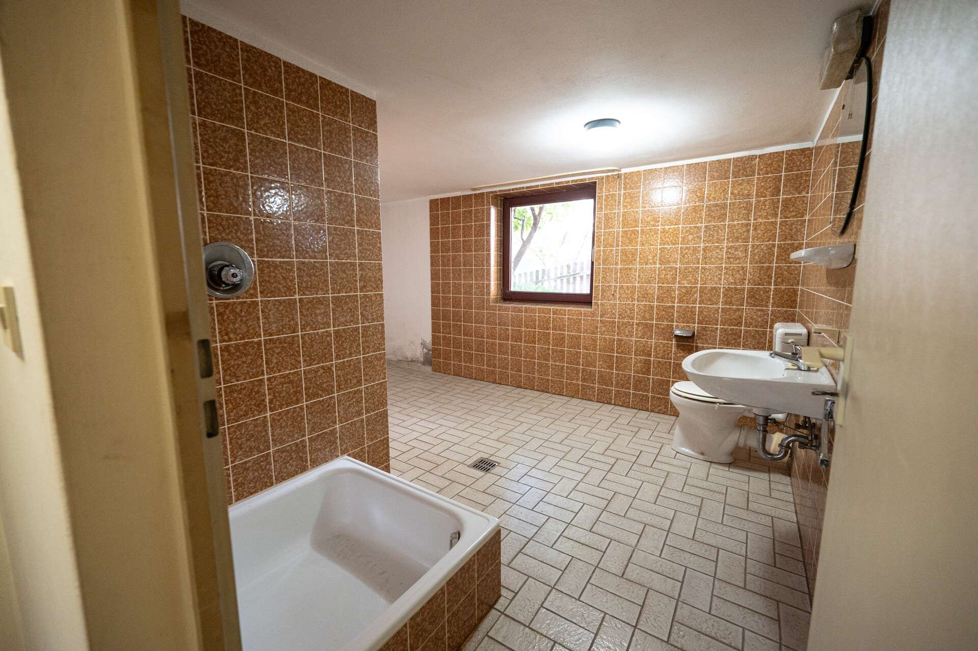 Immobilie in Hiddenhausen - Großzügiges Wohnidyll mit Naturgrundstück und attraktiver Käuferprovision - Bild 0