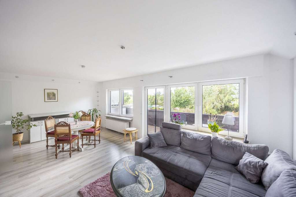 Immobilie in Pleidelsheim - WEITBLICK: Doppelhaushälfte mit Einliegerwohnung! - Bild 2