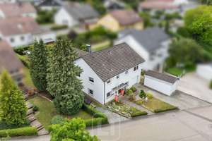 Großzügiges Einfamilienhaus | 205 m² WoFl. | Traumgarten & Terrasse | 2 Garagen – Die vollständige Adresse der Immobilie erhältst du vom Anbieter., 75446 Wiernsheim – Vorschaubild 3