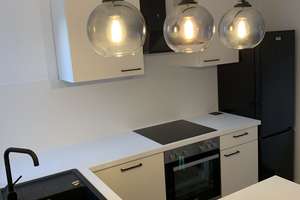 Top angebundene Wohnung mit Einbauküche, Balkon und Holzdielenboden - Vermietung auf Zeit bevorzugt – Gugelstraße 152, 90459 Gugelstraße, Nürnberg – Vorschaubild 4
