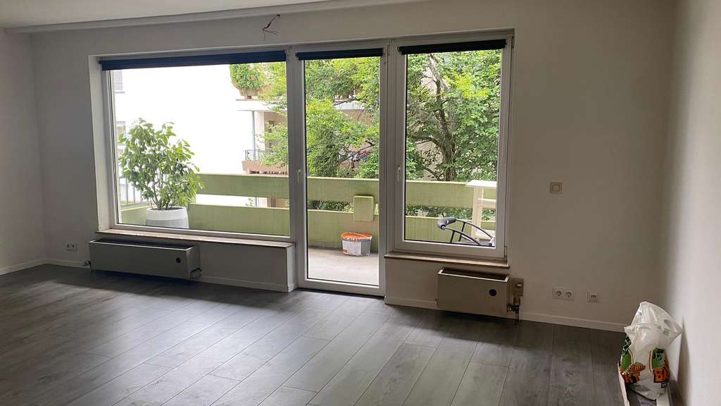 Immobilie in Königstein - Sehr gepflegte  1-Zimmer-Wohnung in ruhiger Wohn-Lage mit großartigem Balkon, idyllisch am Waldrand - Bild 3