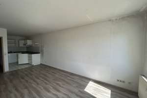 ** 1 Monat Kaltmietfrei * 3-Raum Maisonettenwohnung mit EBK, Carportstellplatz & Balkon** – 4319 Althen-Kleinpösna, Leipzig – Vorschaubild 5