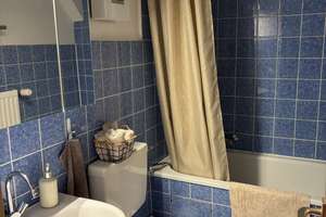 Charmante 2-Zimmer-Dachgeschosswohnung mit traumhaftem Balkon im Herzen des Lorettoviertels – Benzenbergstraße 8, 40219 Unterbilk, Düsseldorf – Vorschaubild 11