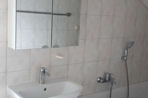 Schöne 2,5-Zimmer Mansardenwohnung mit Einbauküche – Kelheimer Str. X, 51103 Höhenberg, Köln – Vorschaubild 11
