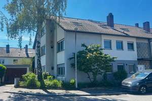 Stattliches Reihenendhaus mit 4 Wohnungen,  gesuchte Wohnungsgrößen, Garage in ruhiger und beliebter