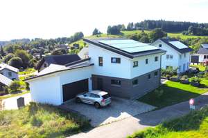 Hochwertiges und modernes Einfamilienhaus mit nachhaltiger Gebäudetechnik in Dachsberg zu verkaufen – Die vollständige Adresse der Immobilie erhältst du vom Anbieter., 79875 Dachsberg (Südschwarzwald) – Vorschaubild 3