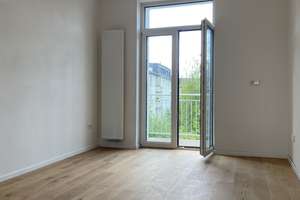 Exklusiv: Frisch kernsanierte 5-Zimmer-Wohnung mit Balkon & moderner Einbauküche – Giesebrechtstr. 3, 45144 Frohnhausen, Essen – Vorschaubild 2