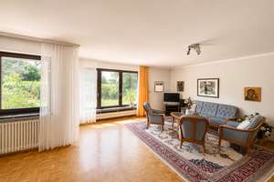 Rarität im Regensburger Stadtsüden: Wohn-/Mehrfamilienhaus auf sonnigem Südwest-Grundstück – Die vollständige Adresse der Immobilie erhältst du vom Anbieter., 93051 Kumpfmühl-Ziegetsdorf-Neuprüll, Regensburg – Vorschaubild 4