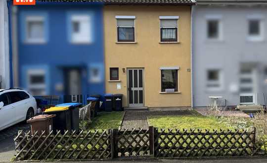 IHR NEUES ZUHAUSE: GEMÜTLICHES REIHENMITTELHAUS MIT GARTEN