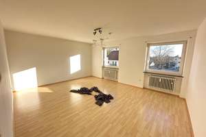 Großzügige 4 Zi-Whg. im Zentrum Poings mit EBK u. Gäste-WC – Die vollständige Adresse der Immobilie erhältst du vom Anbieter., 85586 Poing – Vorschaubild 3