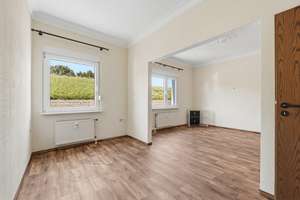Wohnen direkt am Rhein – Erdgeschosswohnung mit großzügiger Terrasse – Die vollständige Adresse der Immobilie erhältst du vom Anbieter., 47119 Laar, Duisburg – Vorschaubild 2