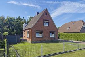 Familientraum mit großem Garten, Doppelcarport, Garage und zahlreichen Modernisierungen – Die vollständige Adresse der Immobilie erhältst du vom Anbieter., 25524 Heiligenstedtenerkamp – Vorschaubild 14