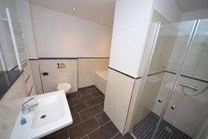 Moderne 4-Zimmerwohnung im Lutherviertel mit Balkon, Fußbodenheizung und Parkettboden!  – Zschopauer Straße 187, 9126 Lutherviertel, Chemnitz – Vorschaubild 7
