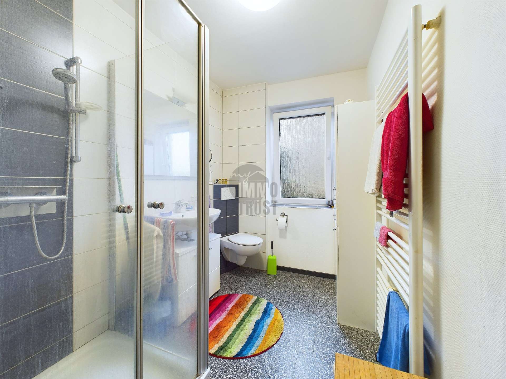 Immobilie in Sande - CHARMANTE EG-WOHNUNG MIT SONDERNUTZUNG FÜR TERRASSE & AUSGEBAUTEM DACHBODEN ALS RÜCKZUGSORT INKL BAD - Bild 0