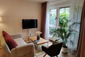 Modernes, vollmöbliertes 1,5-Zimmer-Apartment mit großer Terrasse in München-Neuhadern (U6-Nähe)