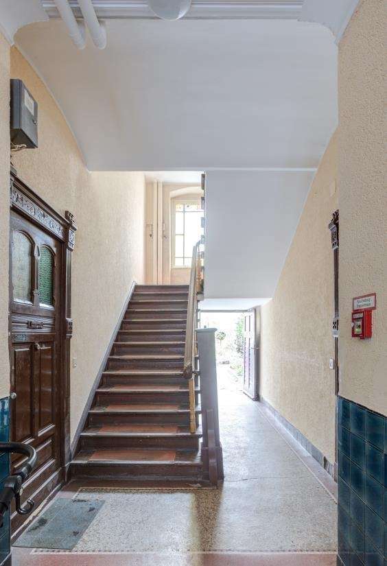 Altbau-Kapitalanlage am Tempelhofer Feld unter 3.500 €/m², Berlin – Bild 4