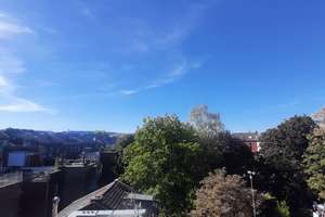 Charmante Dachgeschosswohnung im Frankenberger Viertel
