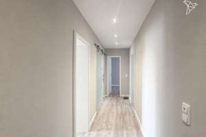 Umfassend sanierte 3-Zimmer-Wohnung mit barrierefreiem Zugang in Frankfurt-Niederursel