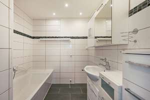 Helle 2-Zimmer-Wohnung mit überdachtem Balkon Karlsruhe-Neureut – Kirchfeldstraße 1, 76149 Neureut, Karlsruhe – Vorschaubild 4
