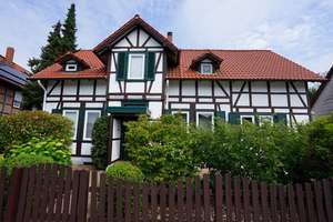 Großzügiges Fachwerkhaus mit historischem Charme und sonnigem Garten