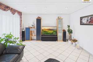 202 m² Wohnfläche | 7 Zimmer | Doppelgarage | Nur 459.000 € – Die vollständige Adresse der Immobilie erhältst du vom Anbieter., 63826 Geiselbach – Vorschaubild 3