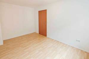 Oase in Heilbronn: Sofort bezugsfreie 2-Zimmer-Erdgeschosswohnung mit idyllischem Südgarten & Garage – 74078 Frankenbach, Heilbronn – Vorschaubild 9