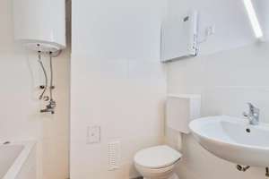 Frisch renoviertes Single-Apartment – Roonstraße 3, 67061 Süd, Ludwigshafen am Rhein – Vorschaubild 4