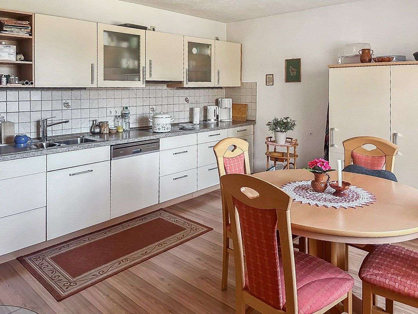 Immobilie in Krummin - Hübsches Einfamilienhaus mit großem Garten und 2 Ferienwohnungen in Krummin auf Usedom - Bild 0