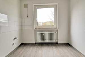 Frisch renovierte 3-Zi.-Whg. mit Tageslichtbad und Balkon – Hügelstraße 118, 42277 Wuppertal – Vorschaubild 5