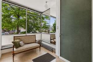 Architekturjuwel mit privatem Garten – 40211 Stadtmitte, Düsseldorf – Vorschaubild 2