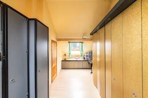 Wohnen mit Charakter: Zweifamilienhaus mit Gartenparadies und Gestaltungsfreiheit in Dreieich – Die vollständige Adresse der Immobilie erhältst du vom Anbieter., 63303 Dreieich – Vorschaubild 20