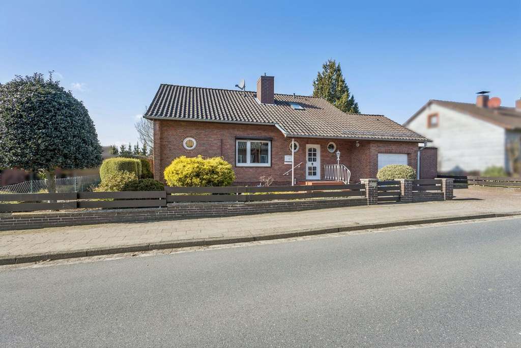 Immobilie in Schneverdingen - Familienfreundliches Einfamilienhaus mit Gartenparadies - Bild 2