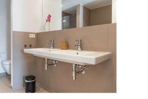 Exklusive Wohnung zentral gelegen und trotzdem im Grünen. Keine Maklergebühr – Chausseestr 59c, 10115 Mitte (Ortsteil), Berlin – Vorschaubild 12