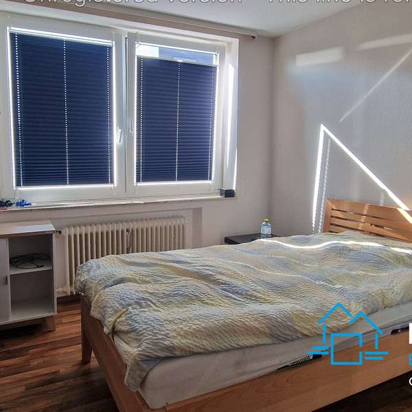 *** helle u. schöne 2-Zimmer-Wohnung mit Einbauküche und Balkon nähe Normaluhr ***