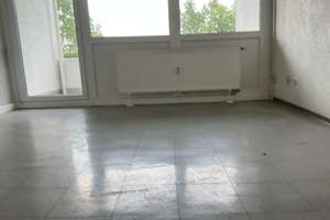 Schnuckelige 2-Zimmer-Wohnung mit Balkon (WBS 2 Personen erforderlich) – Bochumer Str. 58, 45276 Steele, Essen – Vorschaubild 3